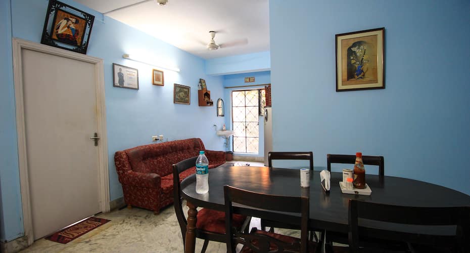 Enclave Guest House, Elliot Road, Kolkata 4